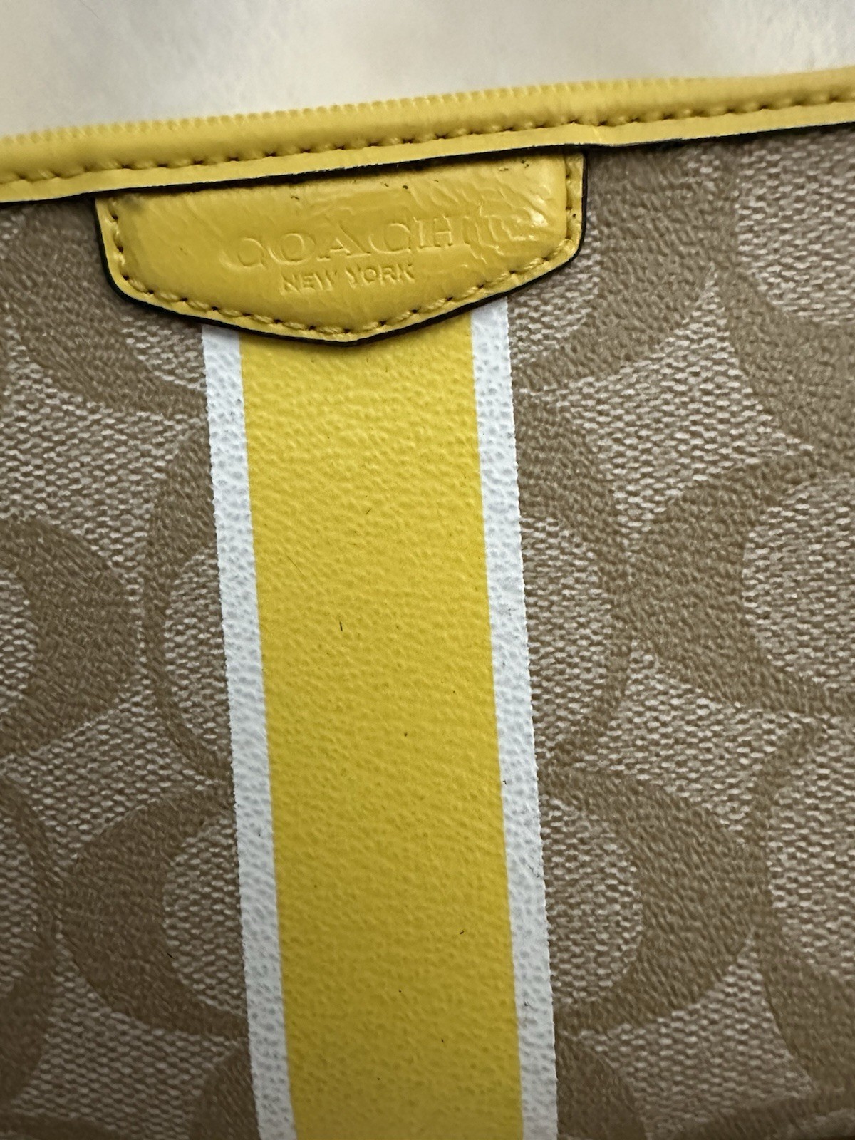 NWT Coach Signature Canvas Light khaki And Yellow Wristlet, Corner zip
