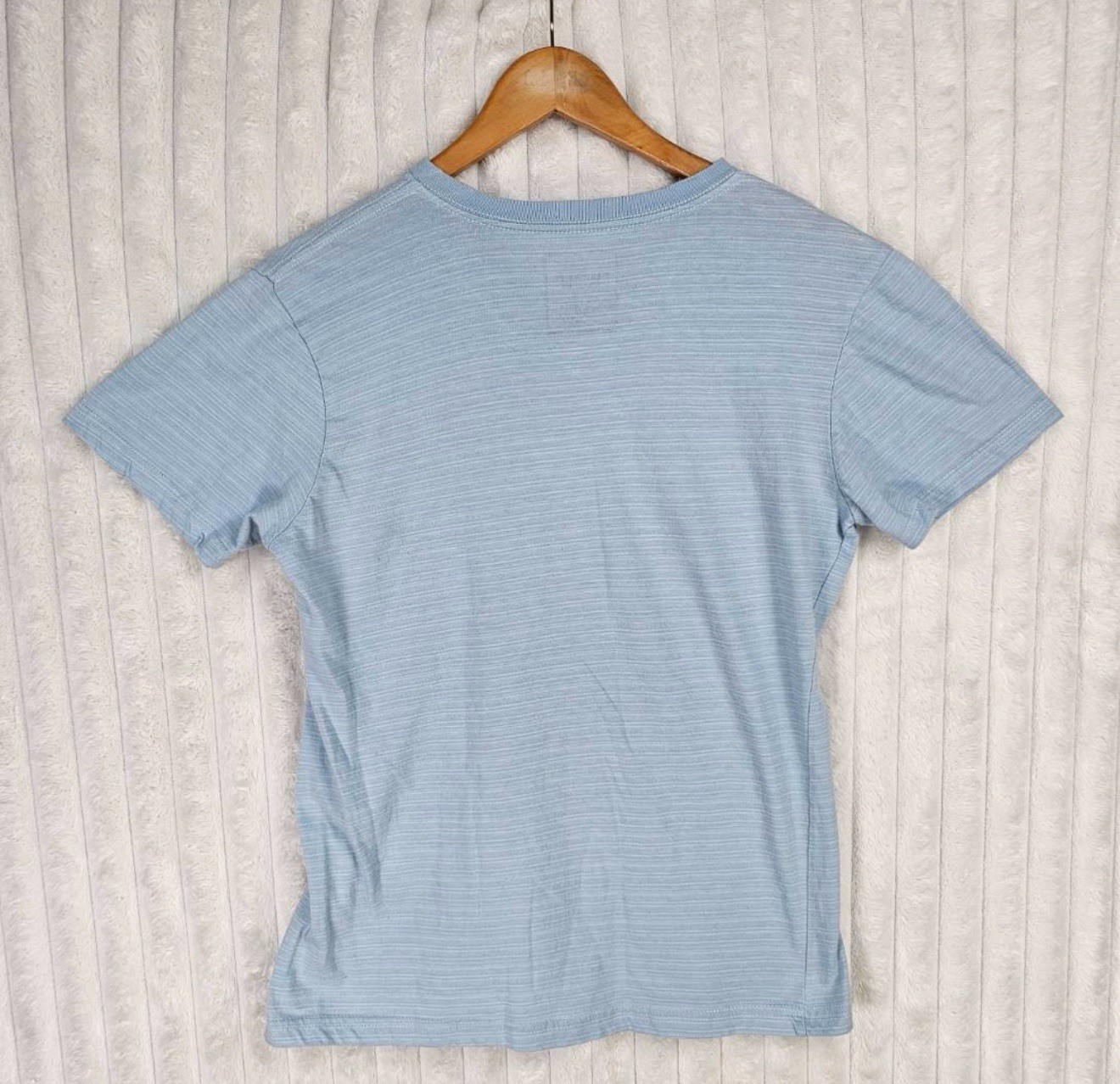 Dikotomy-Co. Manufactured Cotton/Polyester Blend Blue Short Sleeve Shirt Small