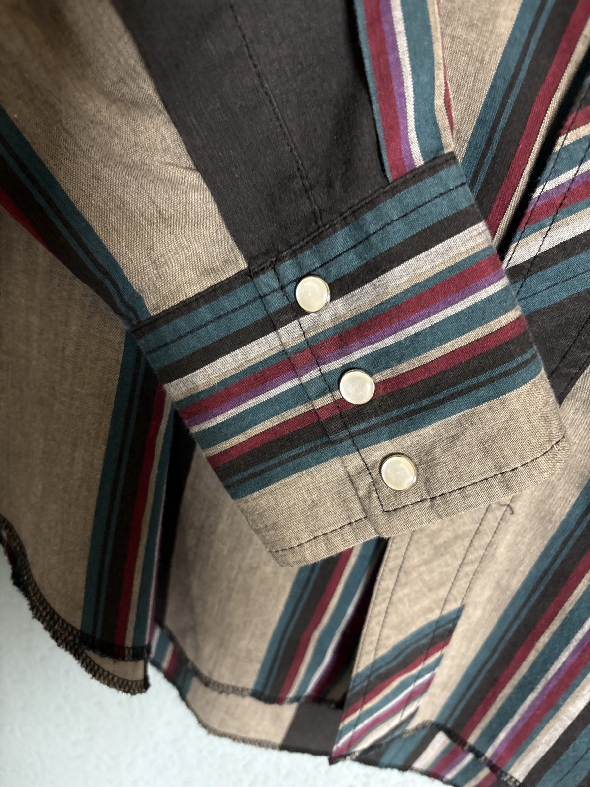 Vintage Wrangler Western Shirt 15 1/2-35 M Striped Pearl Snap X-Long Tails