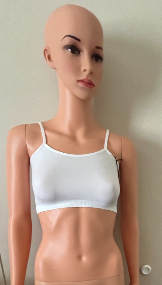 NWT IA ICON APPAREL COMFORT BRALETTE SIZE O/S WHITE 92% NYLON 8 % SPANDEX
