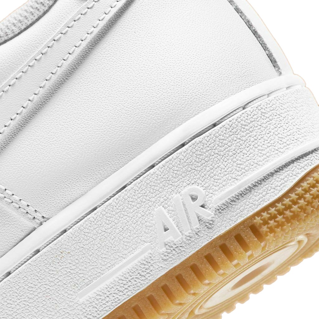 Men’s Nike Air Force 1 ’07 White/White-Gum Light Brown (DJ2739 100)