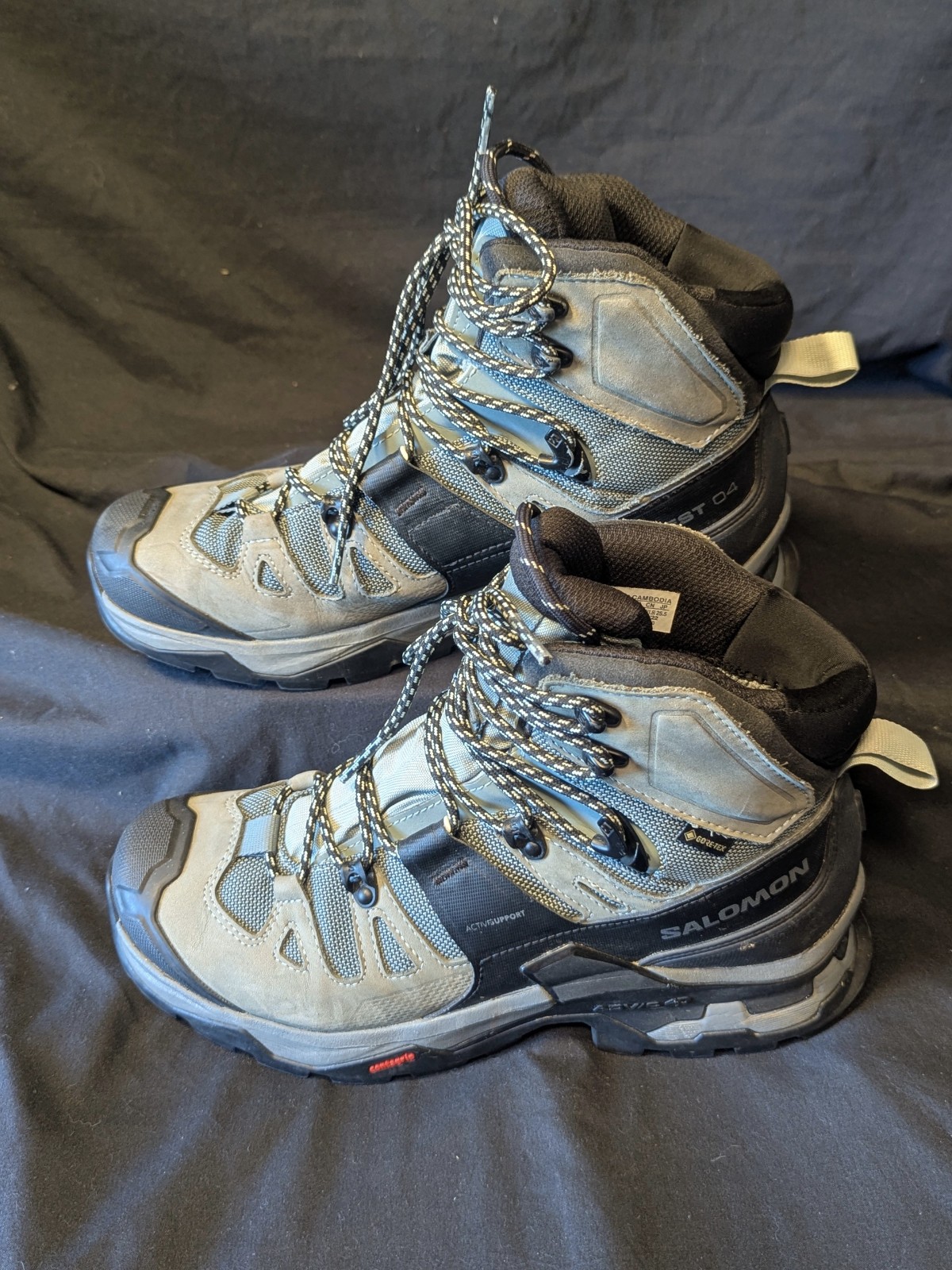 SALOMON QUEST 4 GORE-TEX HIKING BOOT – WOMEN’S EU 40-2/3 (US 8.5) Excellent Cond