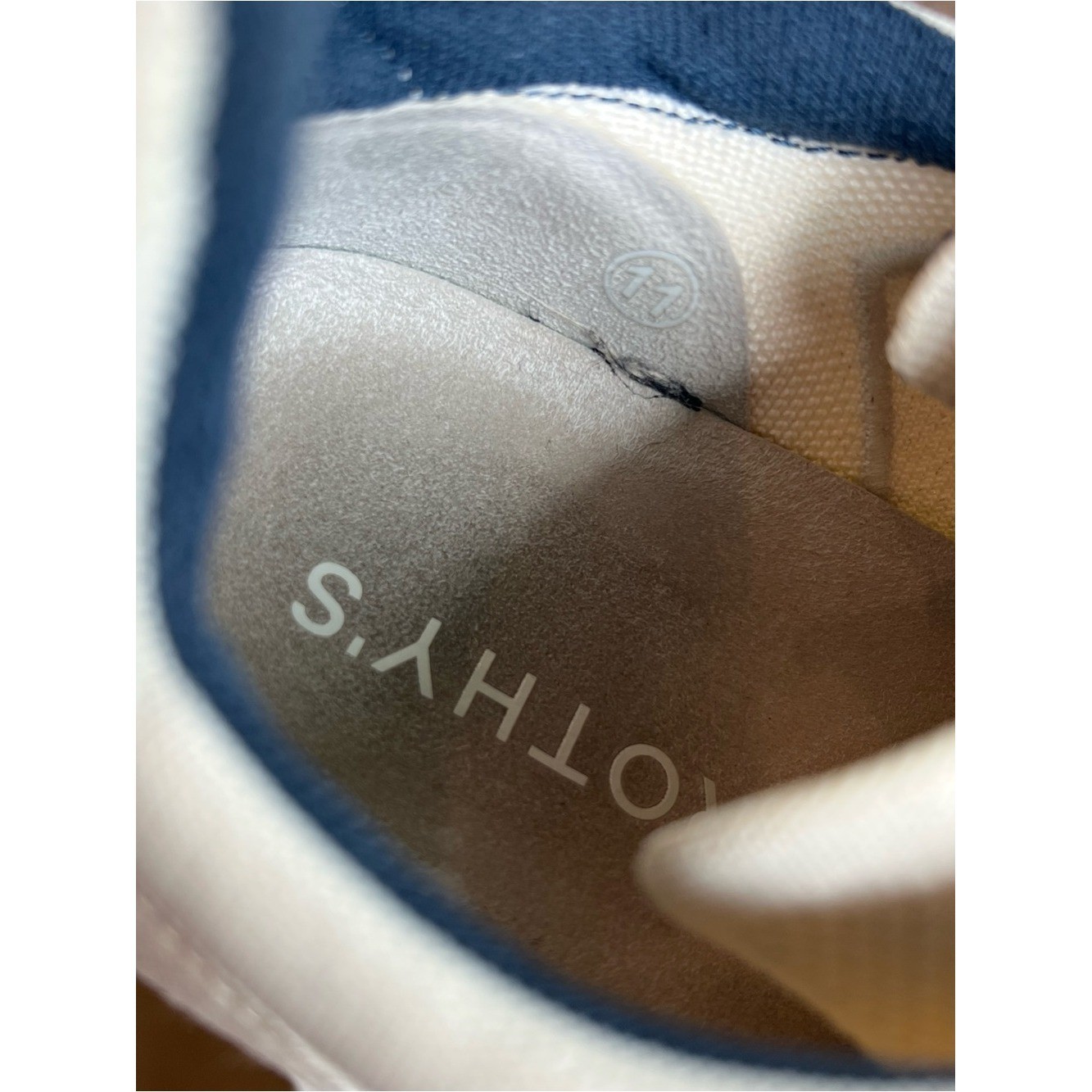 Rothy’s Men’s RS01 Sneakers in Bone athleisure quiet luxury preppy