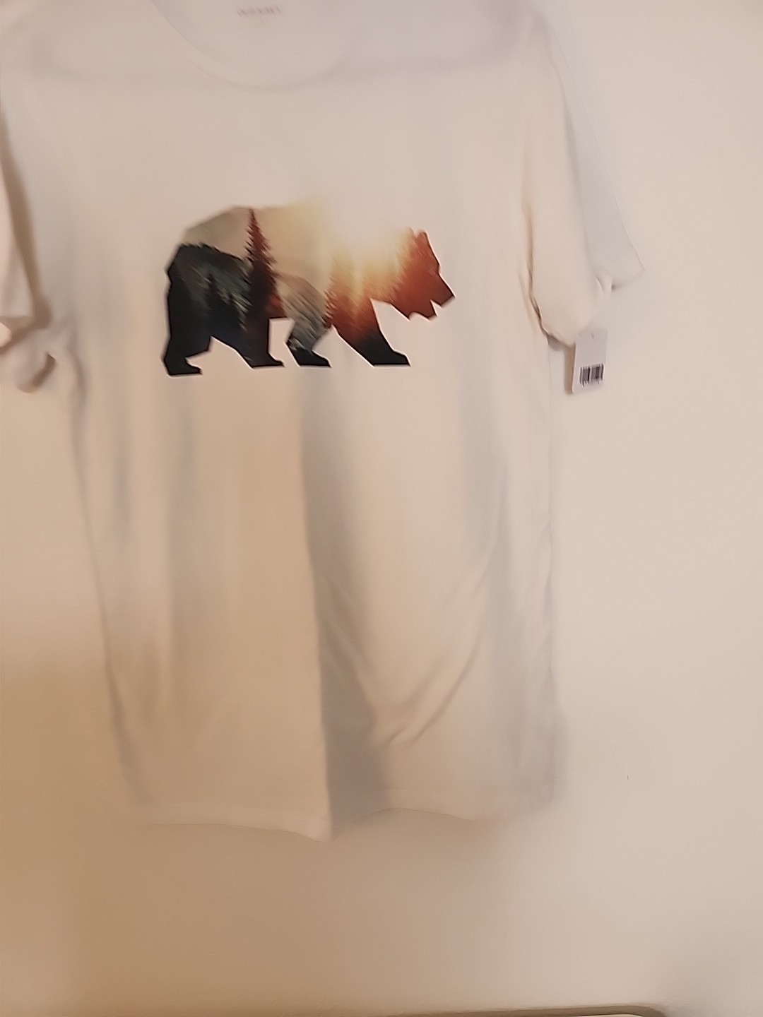 New Old Navy Soft Washed White Sunset Bear With Nature Theme Tee Size Medium