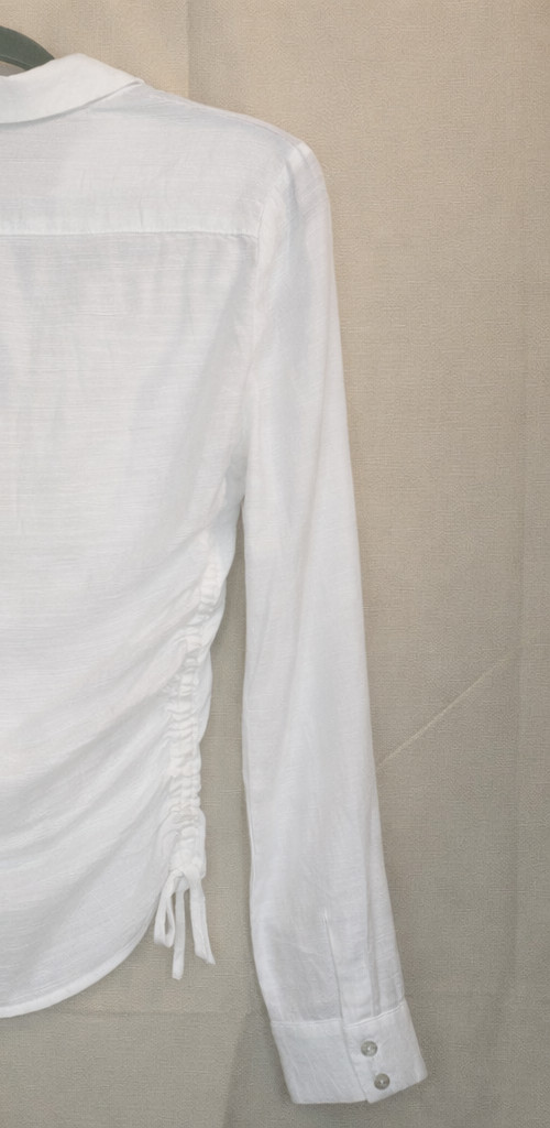 Lulus Women’s Size Small White Button-Down Ruched Sides Top Blouse Lightweight