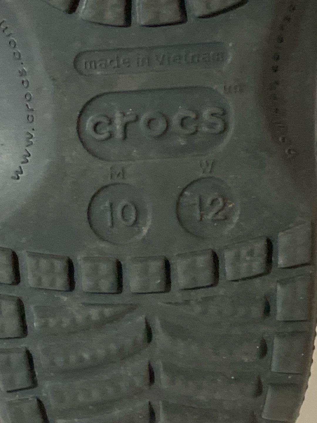 Crocs Classic Clog – Black