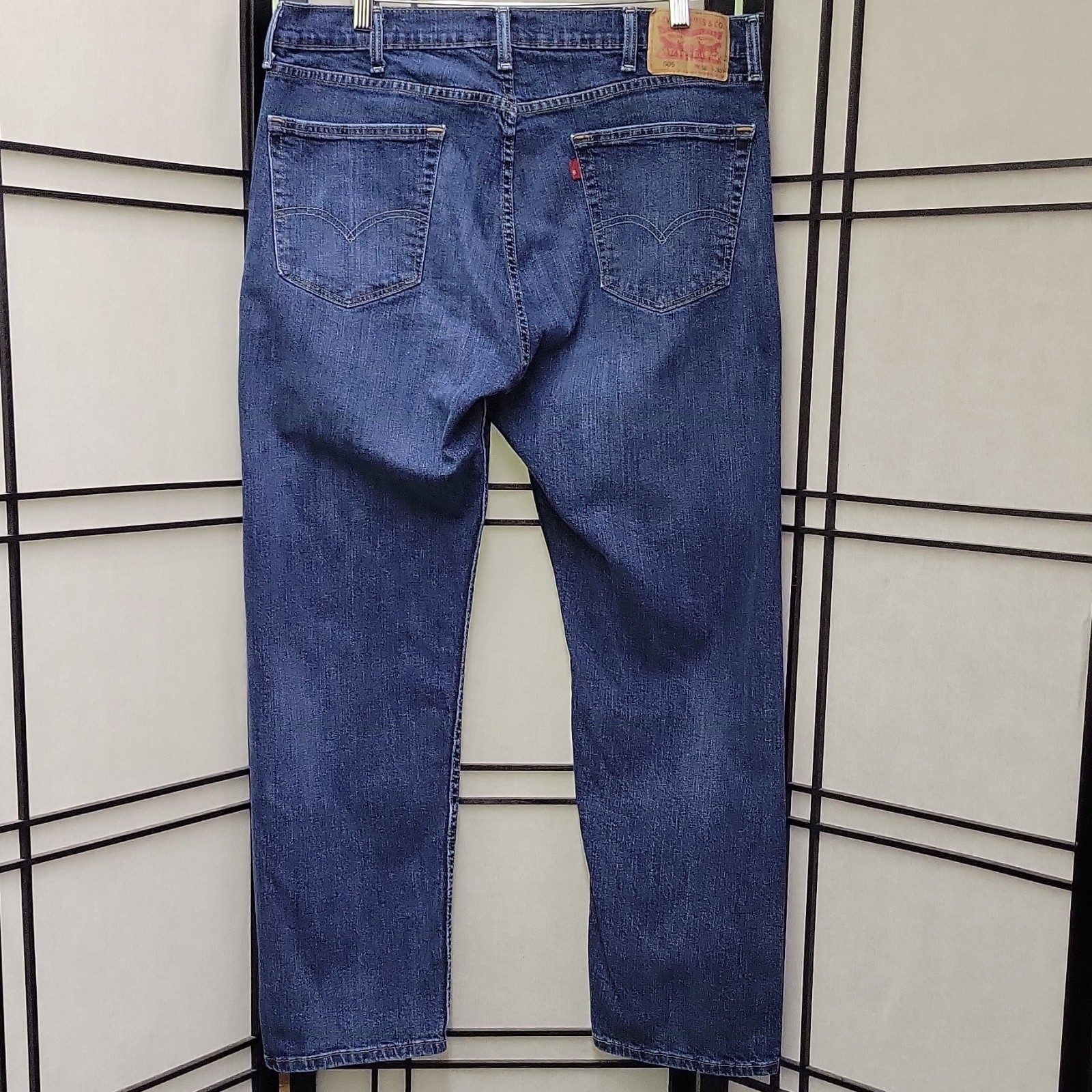 Levi’s 505 Series Men’s Blue Denim Straight Leg Jeans Regular Fit 5-Pocket