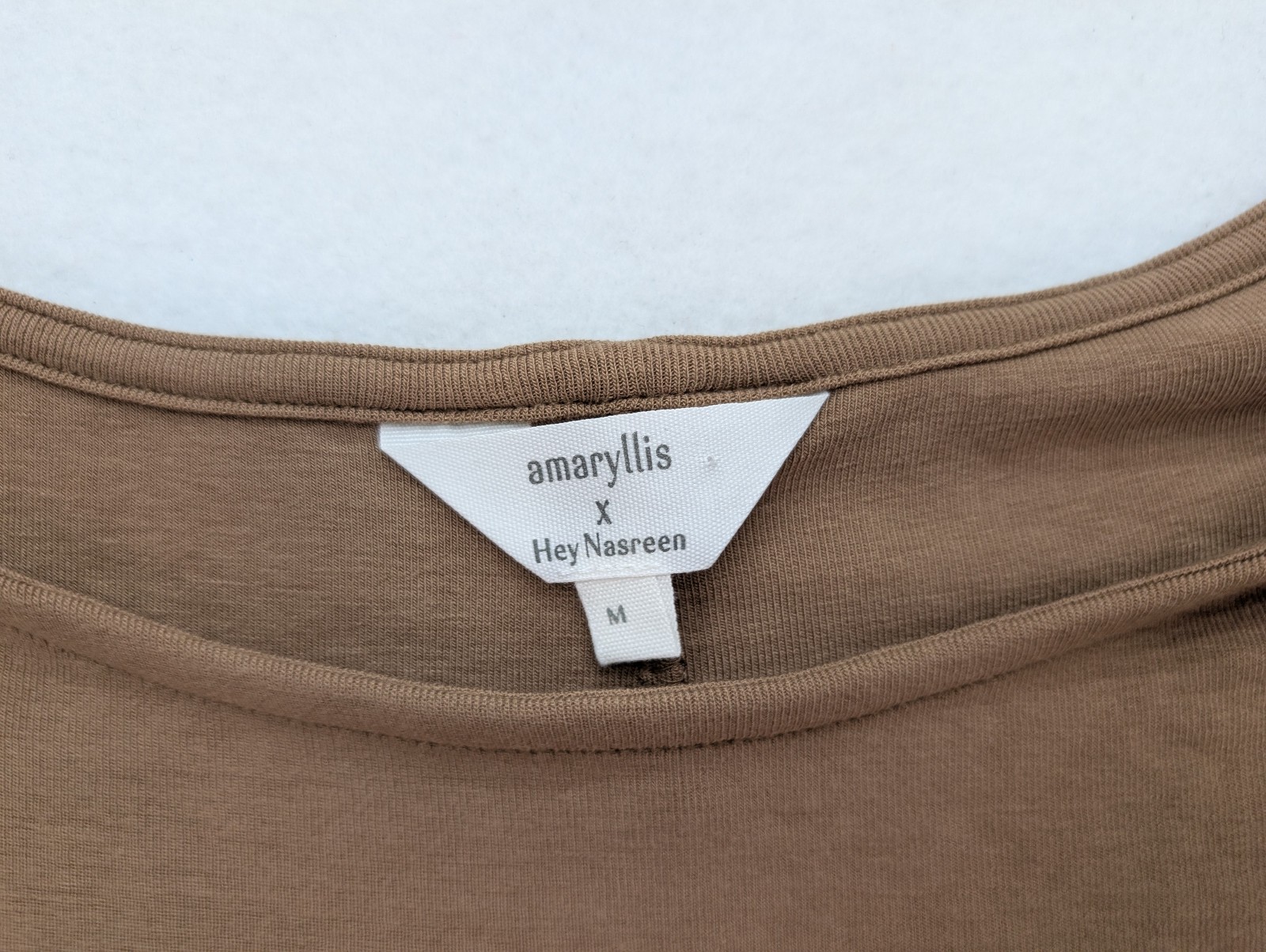 Amaryllis x Hey Nasreen Women’s Top Size M Brown Dolman Sleeve