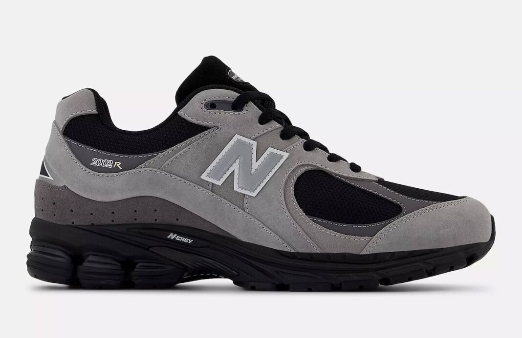 New Balance 2002R Gray Black U2002RM Men’s Sizes NEW