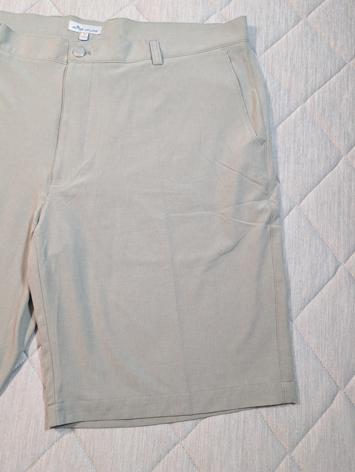 Peter Millar Shorts Mens Grey 40×10 Crown Sport Shackleford Performance Golf