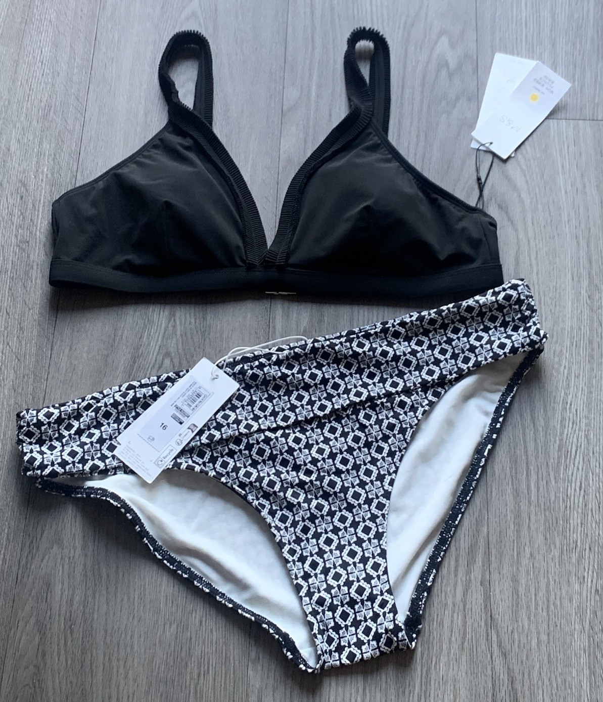 M&S Women/Ladies Black Non Wired Plunge Bikini Sets Size Uk 14-16 BNWT