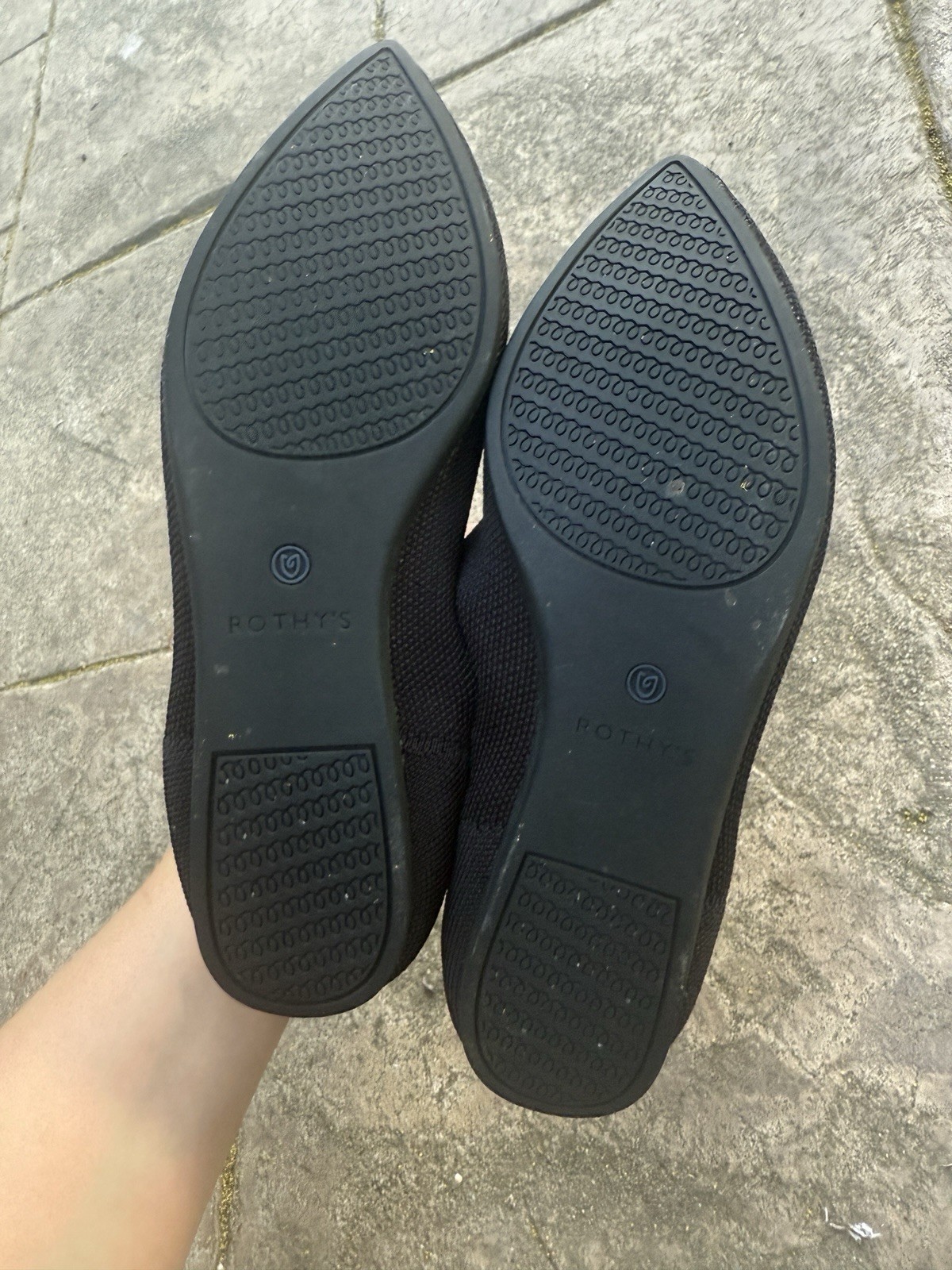 Rothy’s Women’s Size 8 Pointed Toe Knit Ballet Flats Black/Blue Trim
