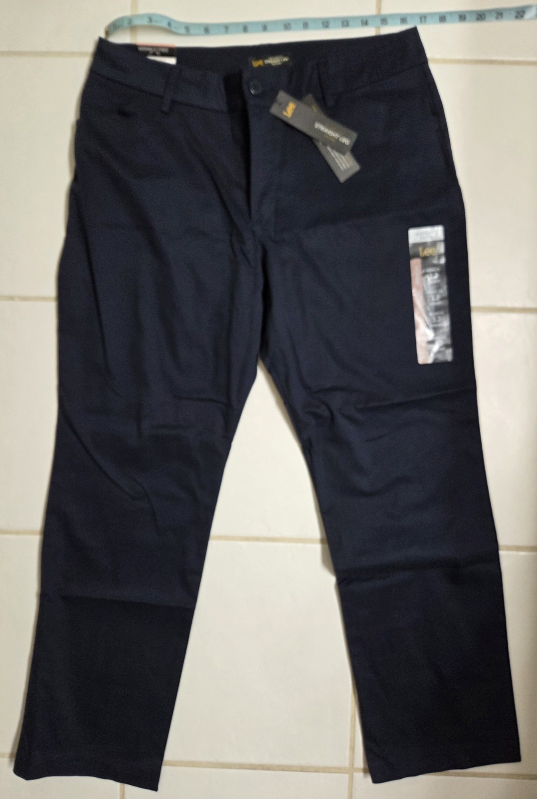NWT Lee Relaxed Fit Short Straight Leg Pants Womens 10 12 & 14 Wrinkle Free