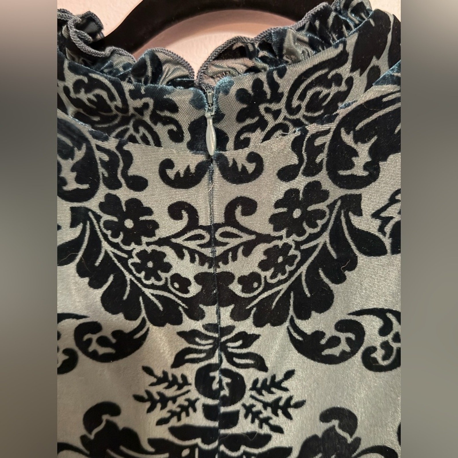 Vince Camuto Teal Velvet Burnout Mock Neck Dress 12 Goth Chic Luxury Cocktail