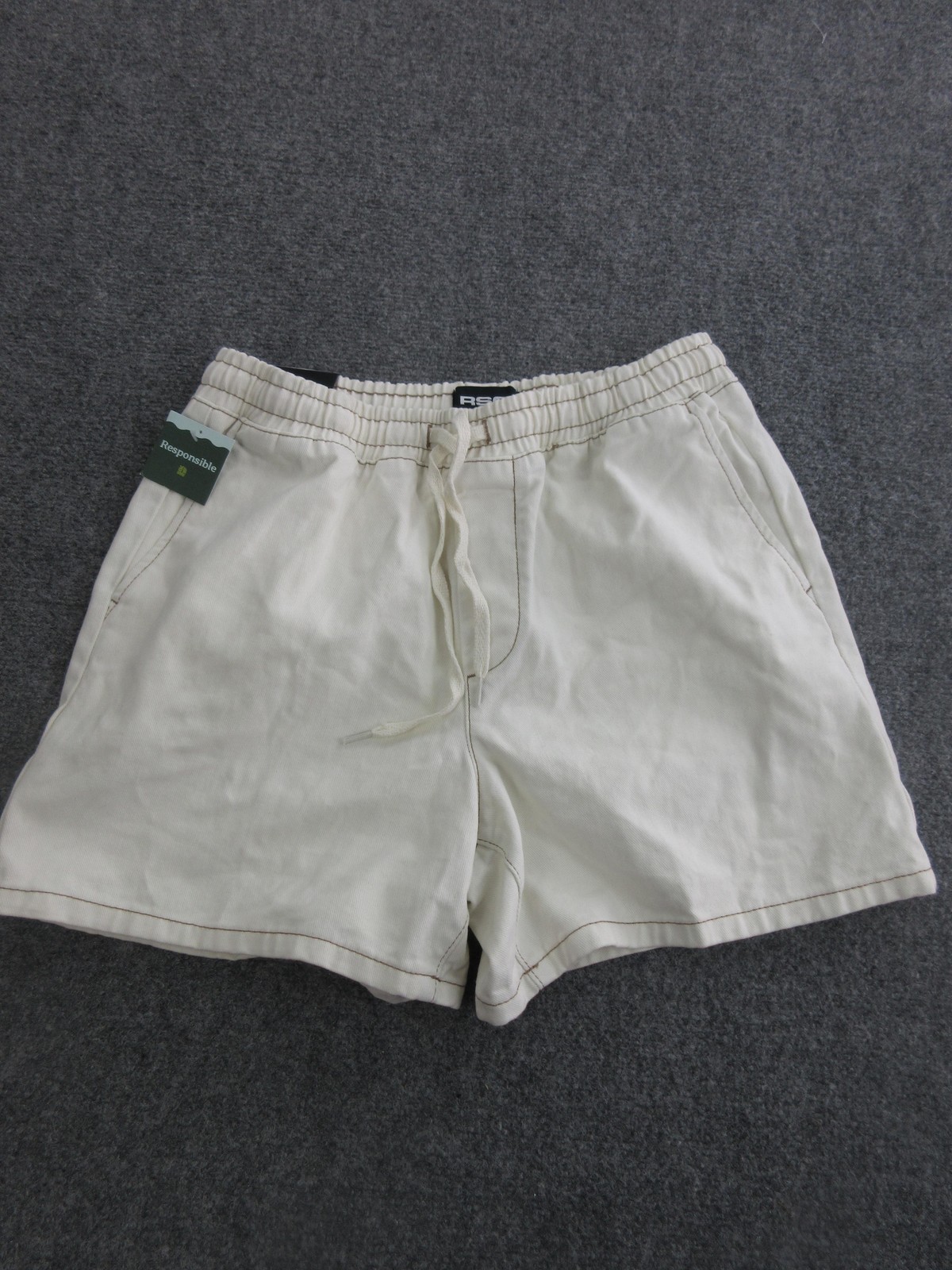 RSQ Shorts Mens Medium White Chino Drawstring Elastic Waist Pockets Casual