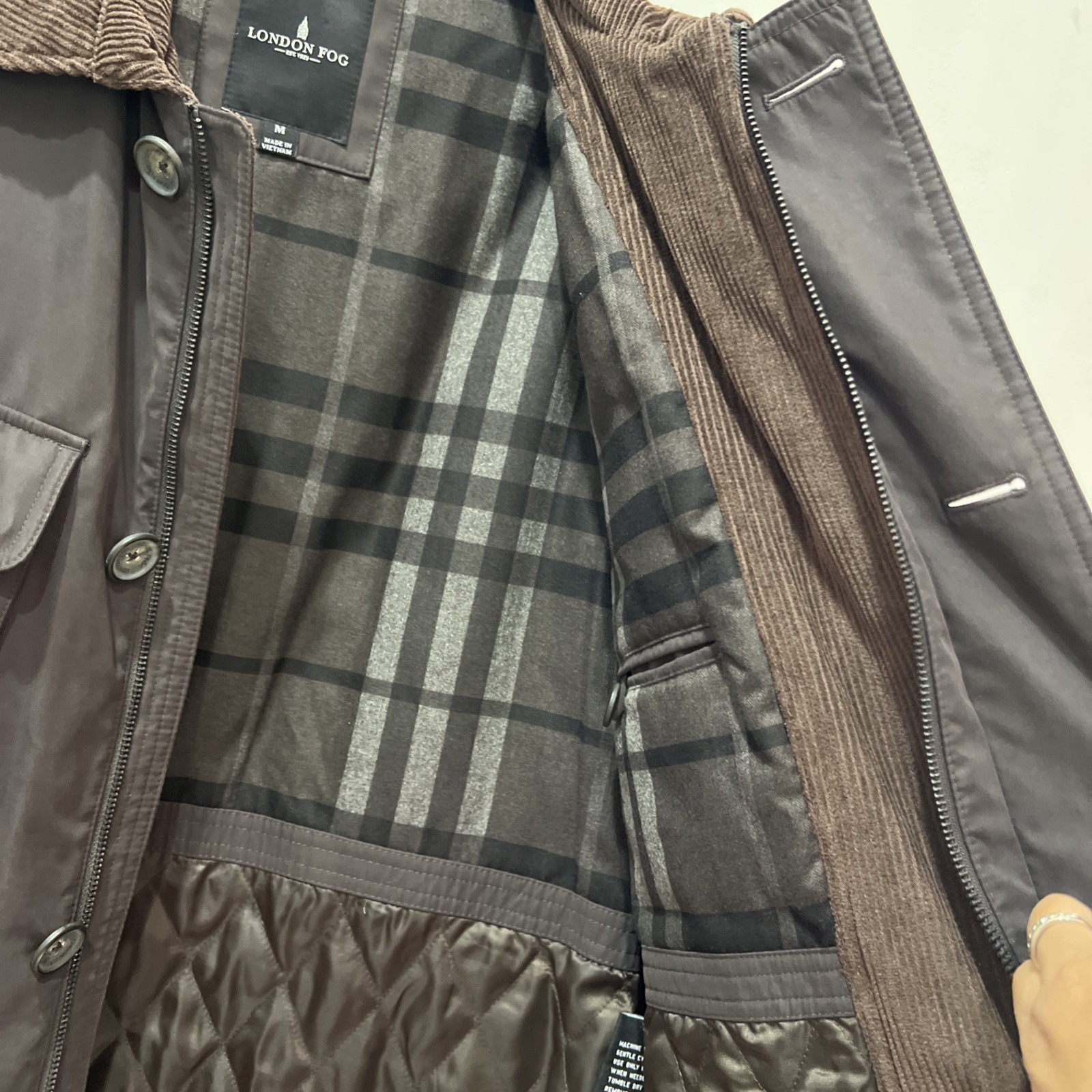 London Fog Jacket Men’s Size Medium Brown Zipper Button Closure