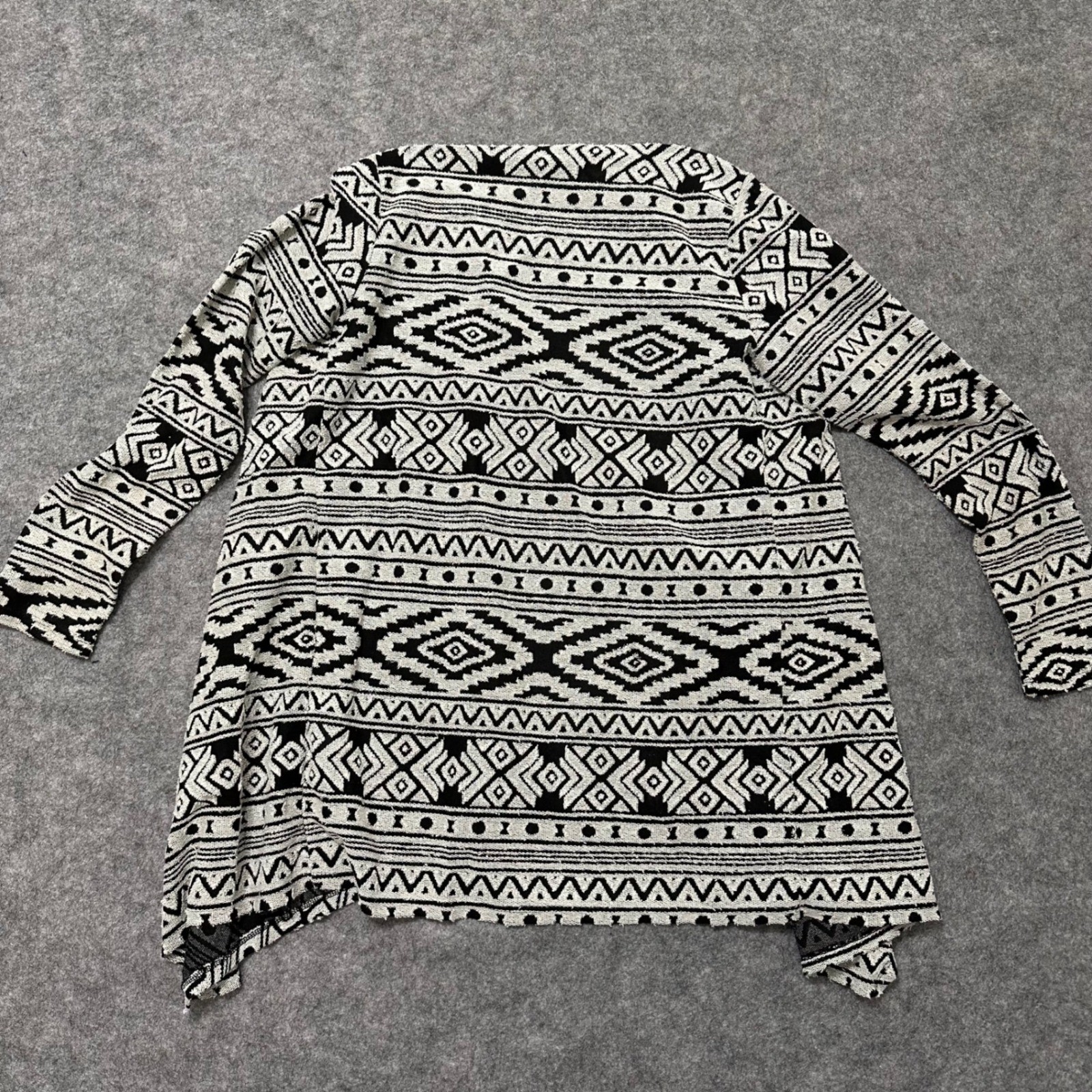 American Eagle Cardigan Womens S Black White Aztec Tribal Open Front Knit Top