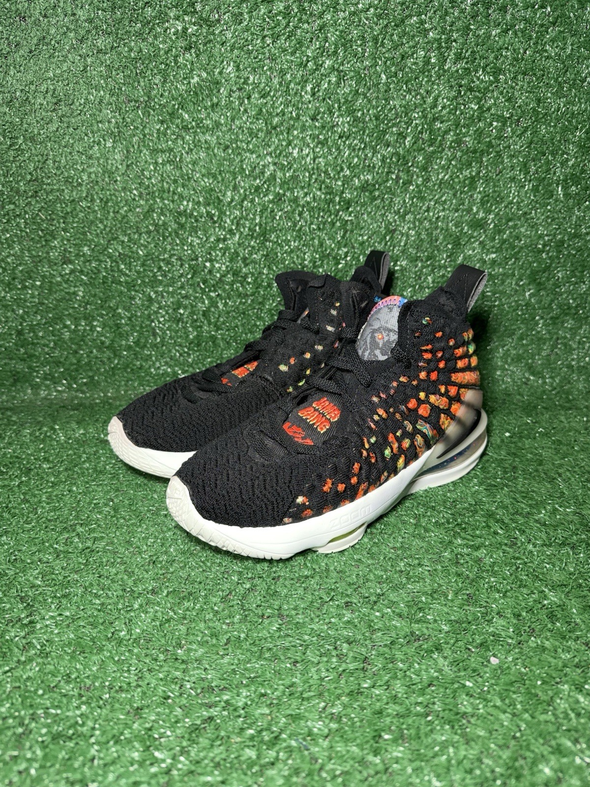 Nike LeBron 17 GS James Gang Multicolor Basketball Shoes Youth Size 4Y BQ5594-00