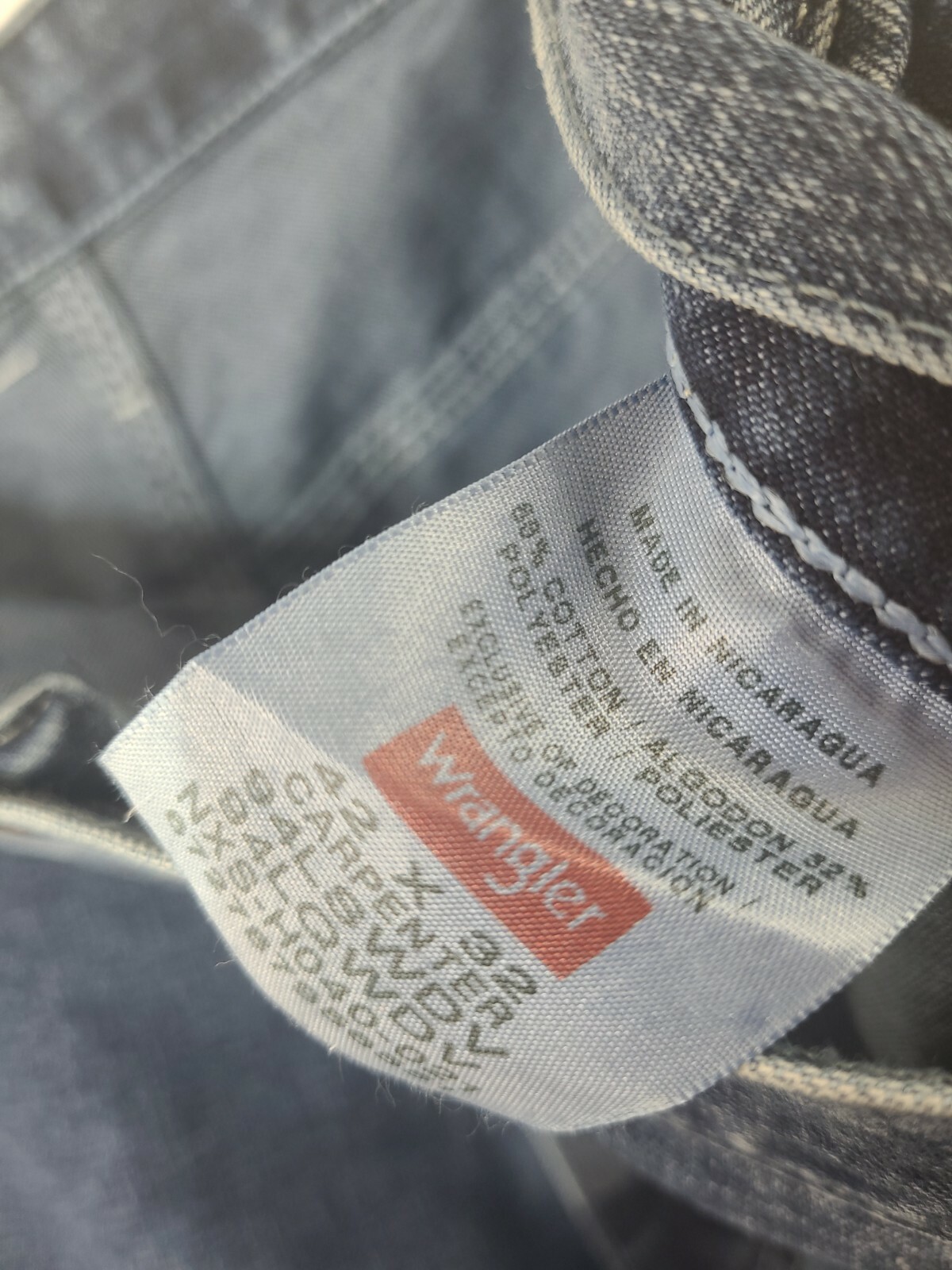 NEW Wrangler Mens 42 x 32 Relaxed Fit Carpenter Hammer Loop Denim Blue Jeans NWT