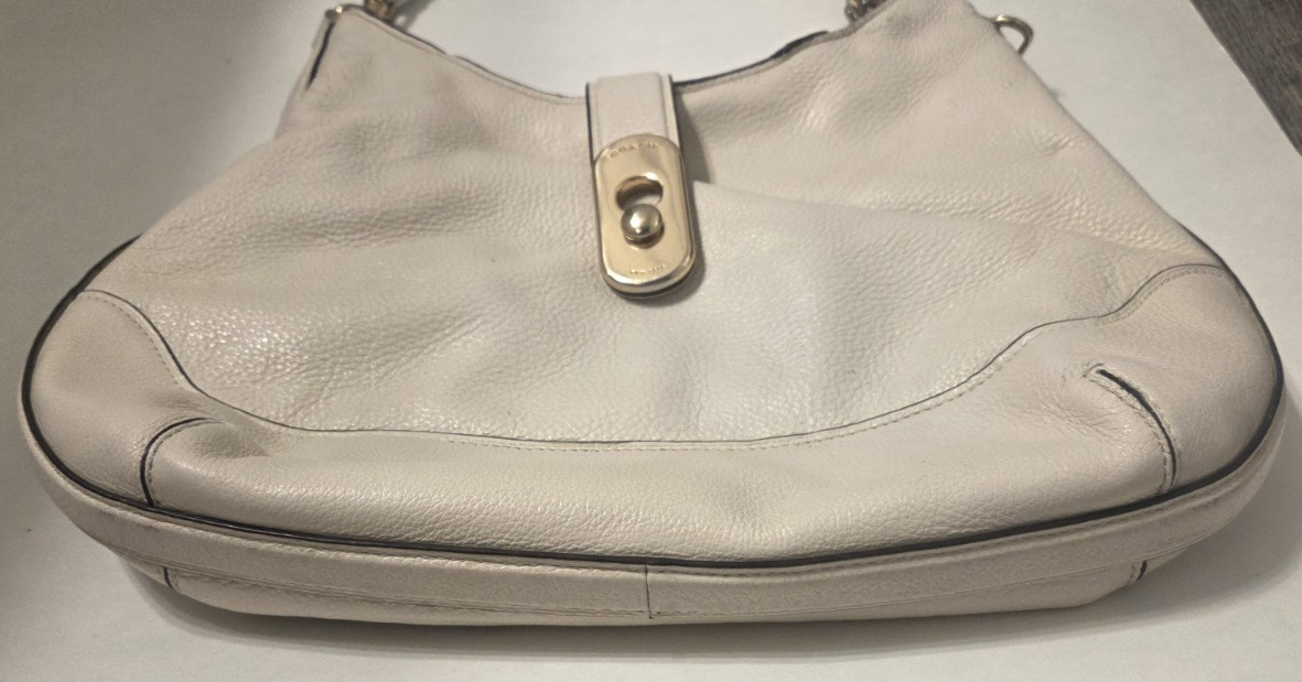 VTG COACH Amber Hobo F48635 Off White Pebbled Leather Shoulder Bag Made in Burma