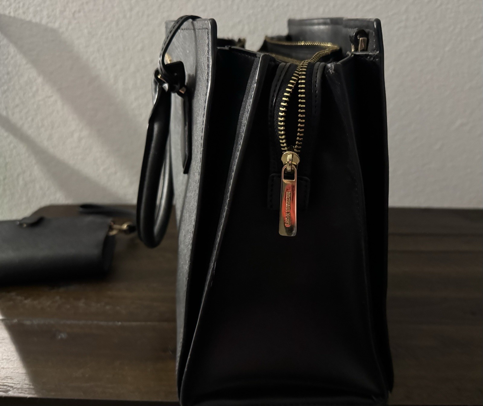 Michael Kors purse and wallet set