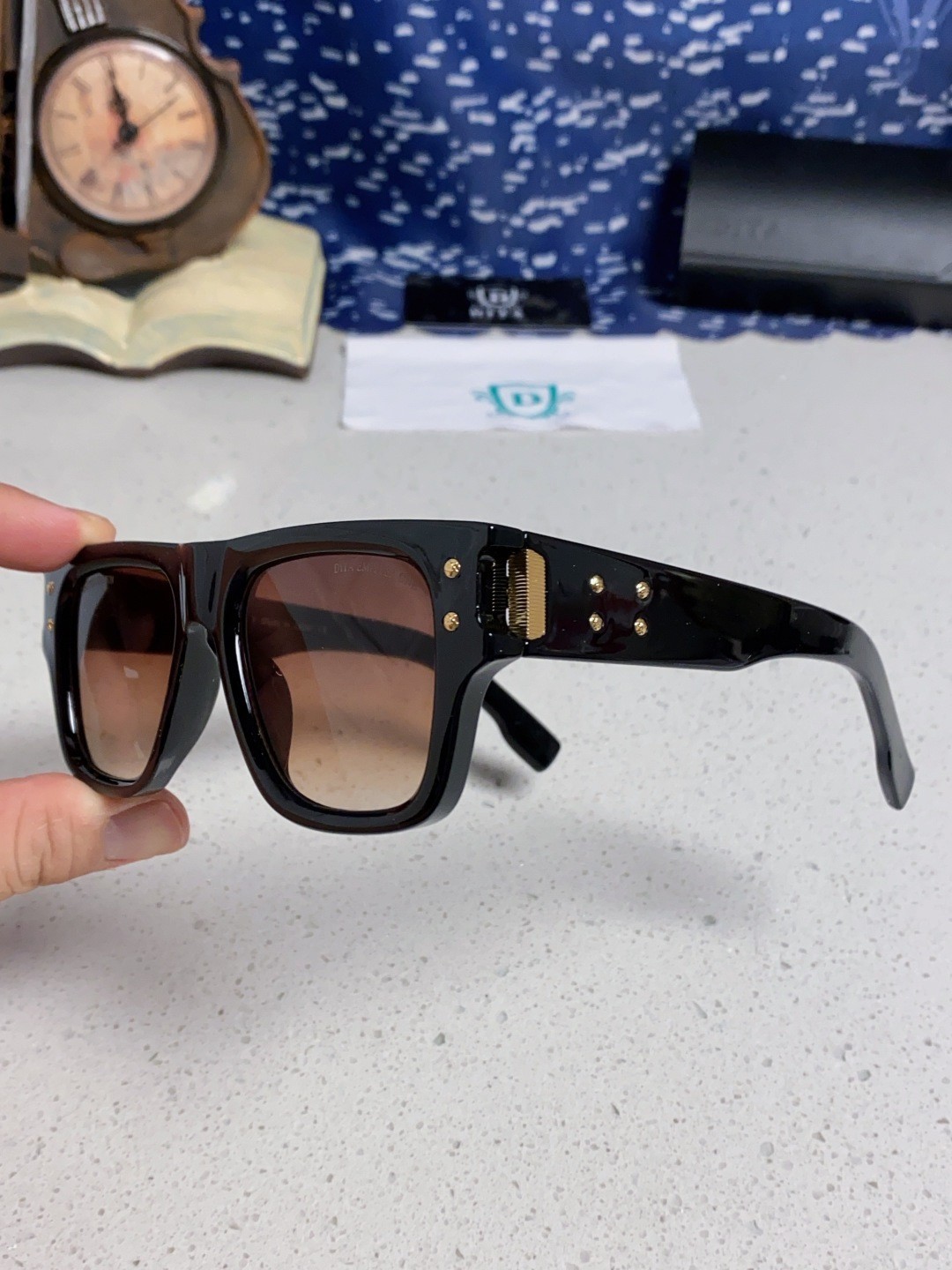 DITA EMITTER-ONE DTS0125 Men’s Sunglasses Lens Size 53-22-143MM -With New Case