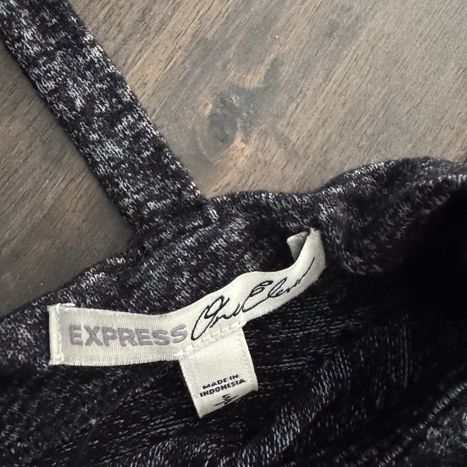 Express Black Heathered Active Open Back Ruched Top S NWT