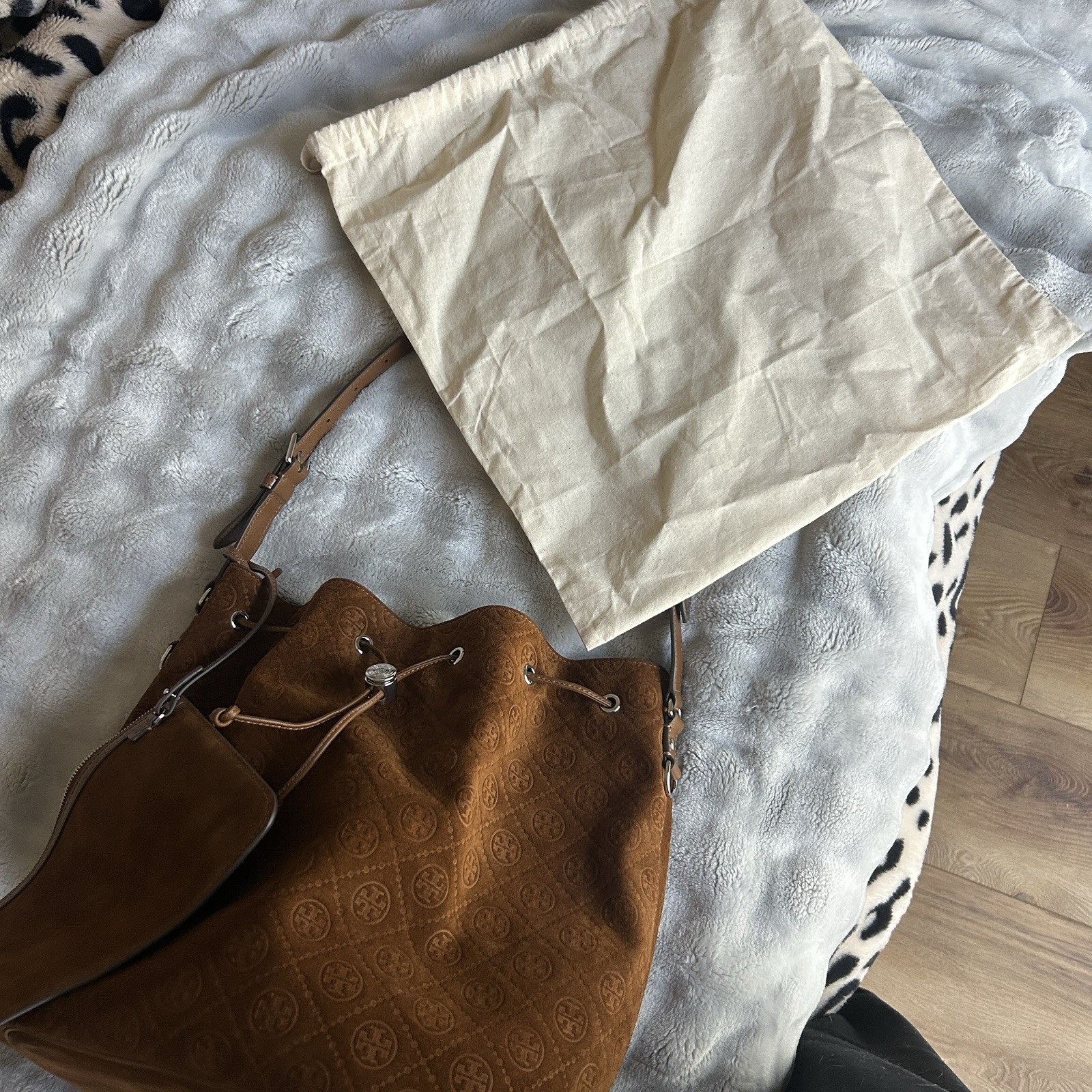 Tory Burch T Monogram Suede Oversized Bucket Bag in chicory brown