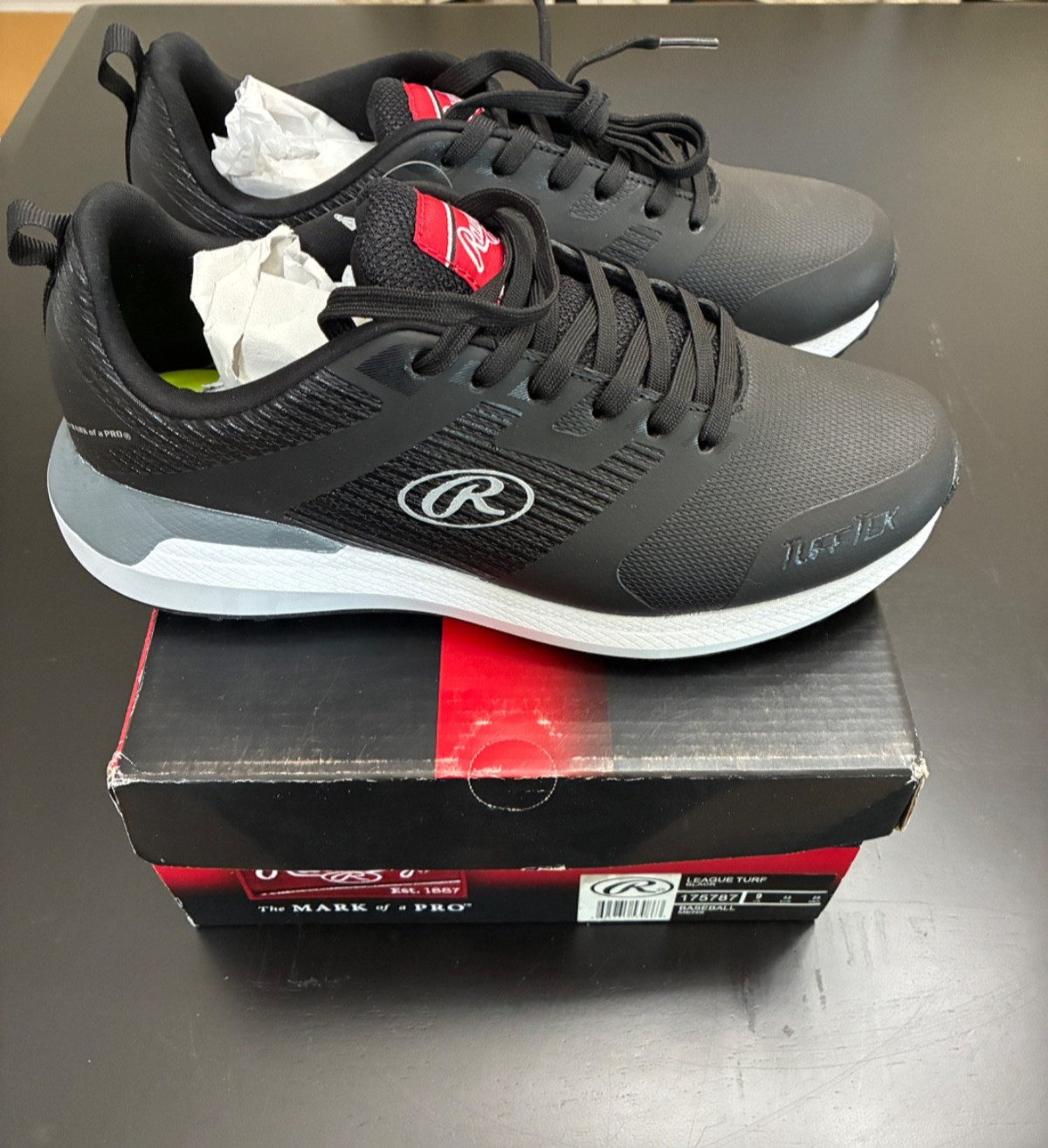 Brand New! Rawlings Men’s League Softball/Baseball Turf Shoes Black Size 9 D