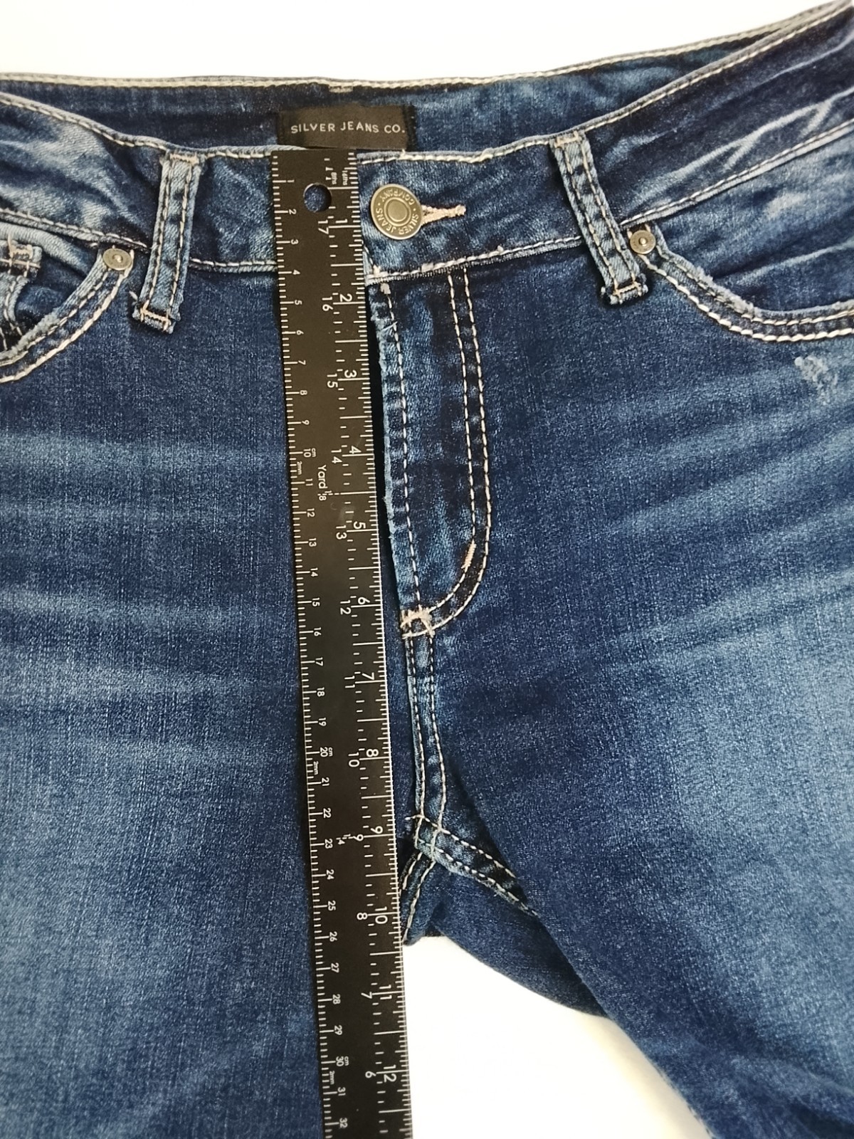 Silver Jeans Avery Bootcut Women’s Mid Rise Denim jeans Cotton Blend Size 32