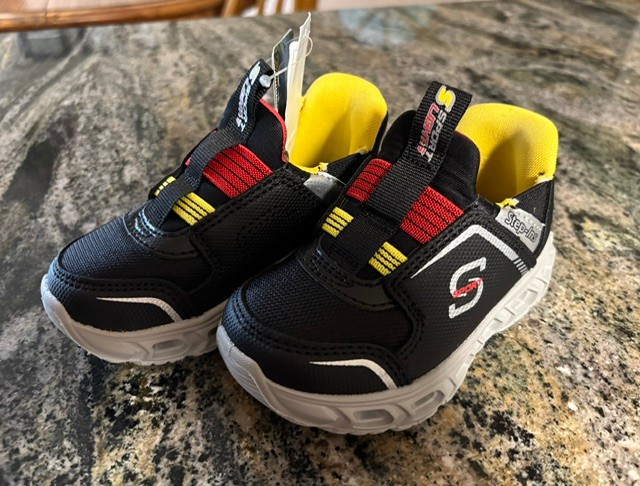 S Sport/Skechers Kaleb Light Up Step-In Sneakers. Boys Toddlers Shoes. Sz 6. NEW
