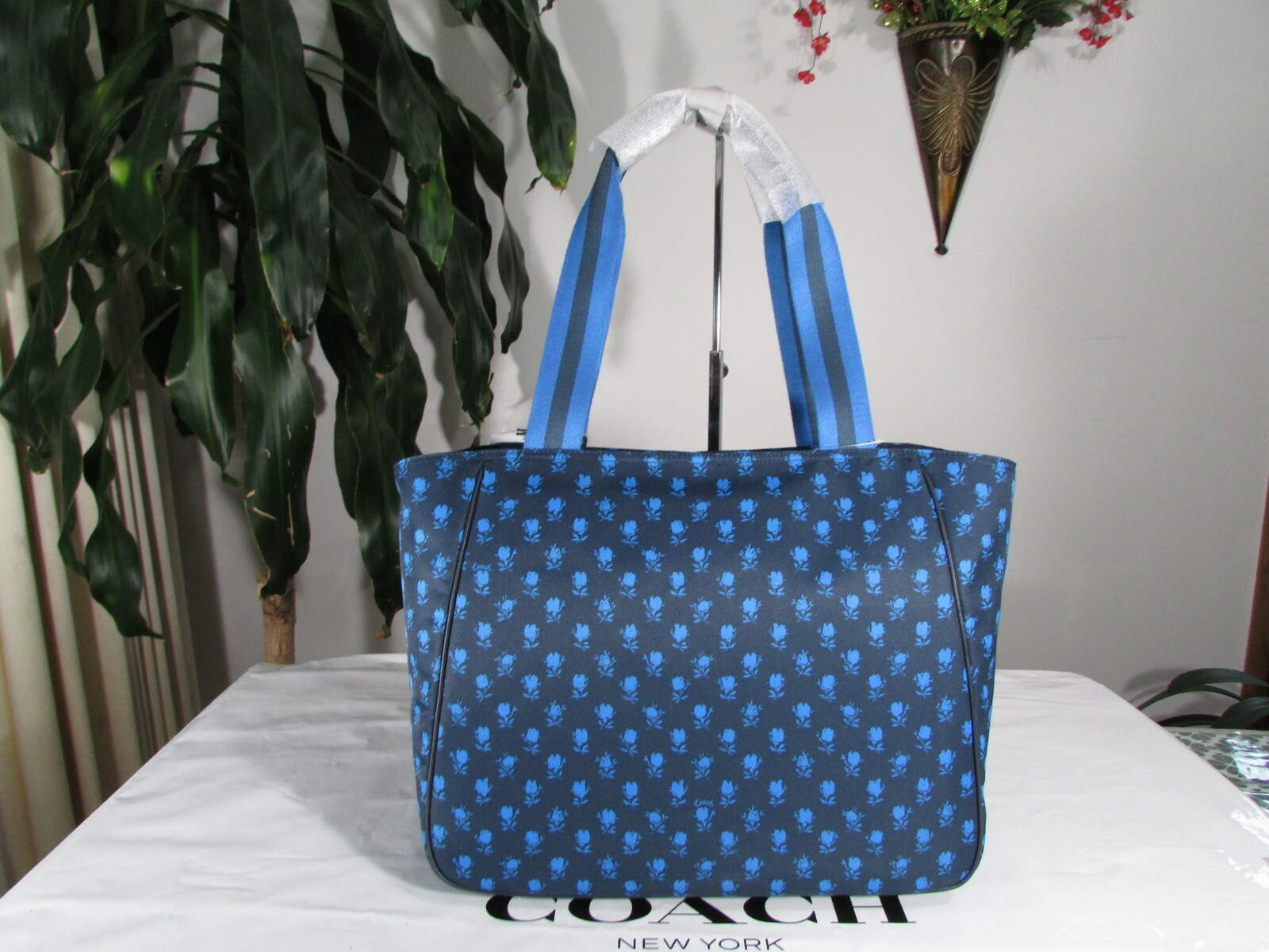 NWT Coach Nylon Badland Floral Print Court Tote C5669 Navy Multi