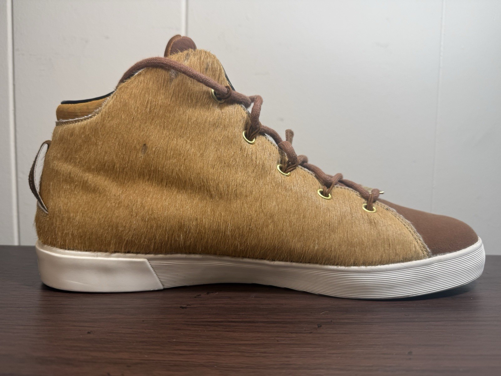 Size 11 – Nike LeBron 12 NSW Lifestyle Lion’s Mane