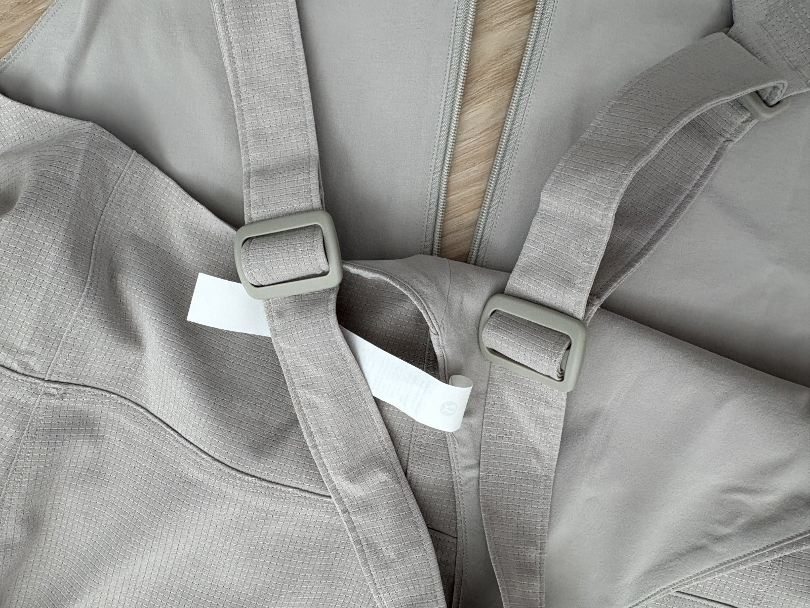 EUC Lululemon Woven Air Overalls, 26.5″ inseam, in Raw Linen (lt beige), sz 12!