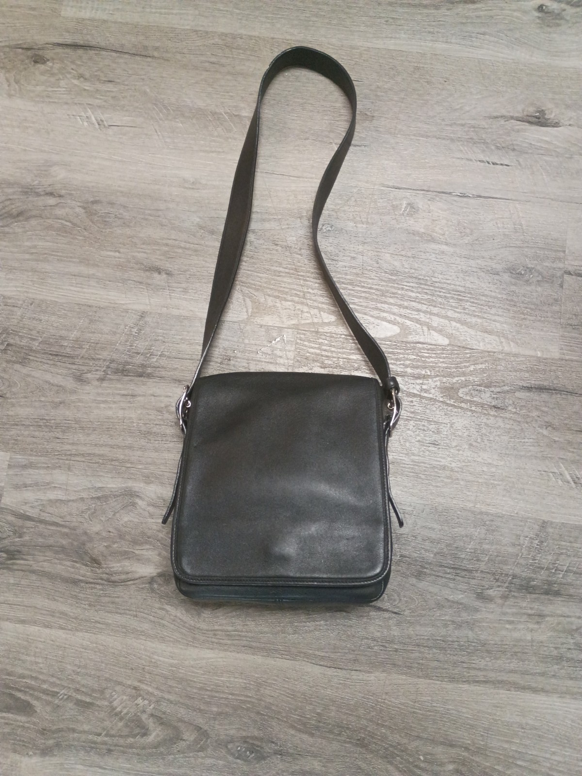 Vintage Coach Legacy Studio Flap Medium Crossbody Bag Black Leather H9Z 9145