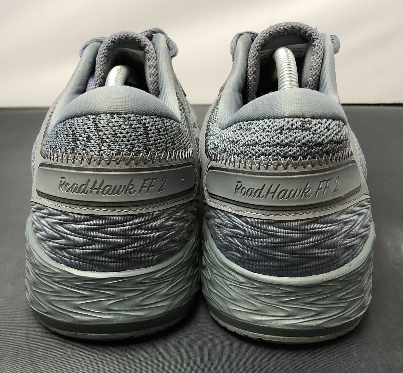 ASICS Roadhawk 1011A255 Running Race Gym Shoes Mens Size 10.5 Fast Ship