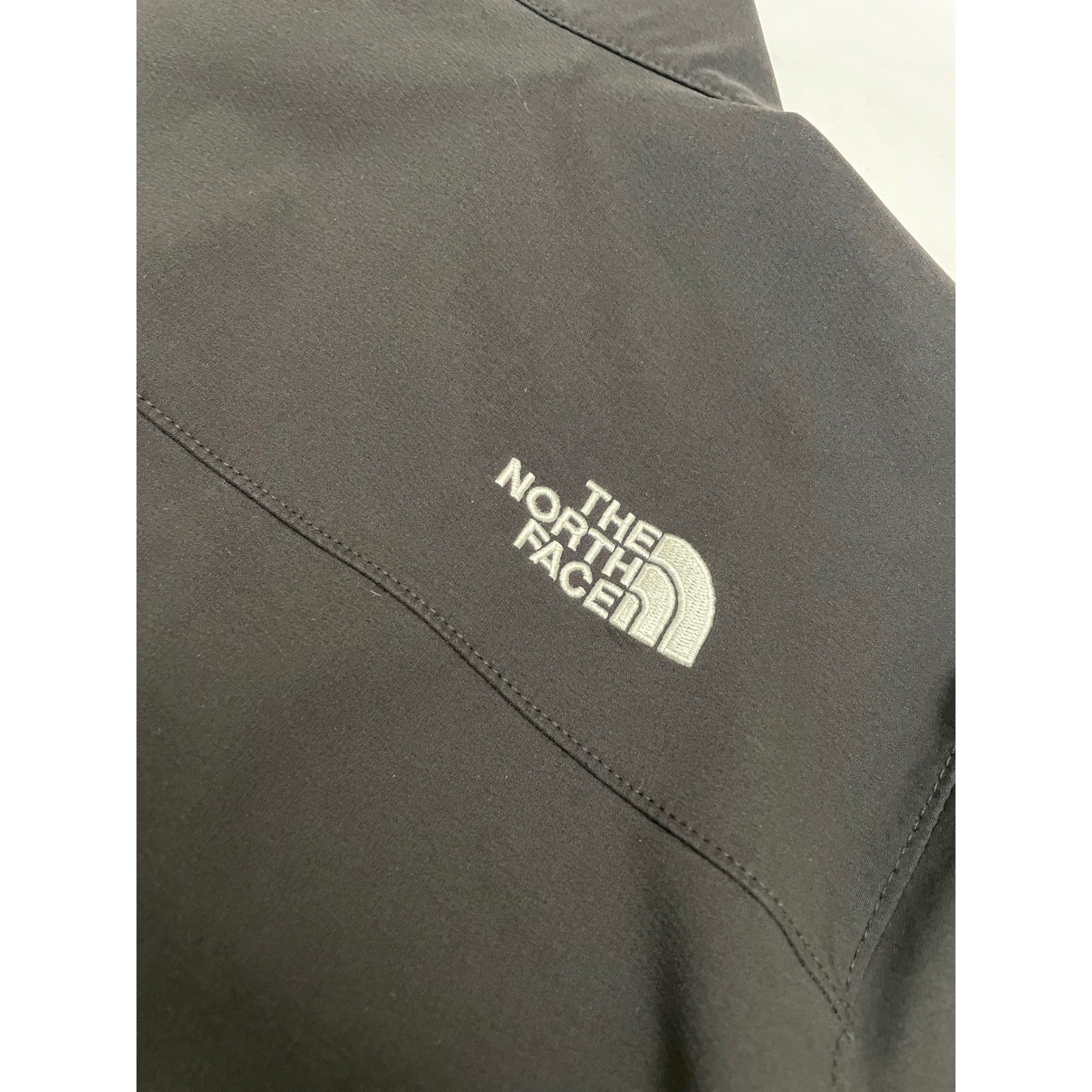 The North Face Apex Bionic Pullover Mens Medium Black 1/4 Zip Softshell Jacket