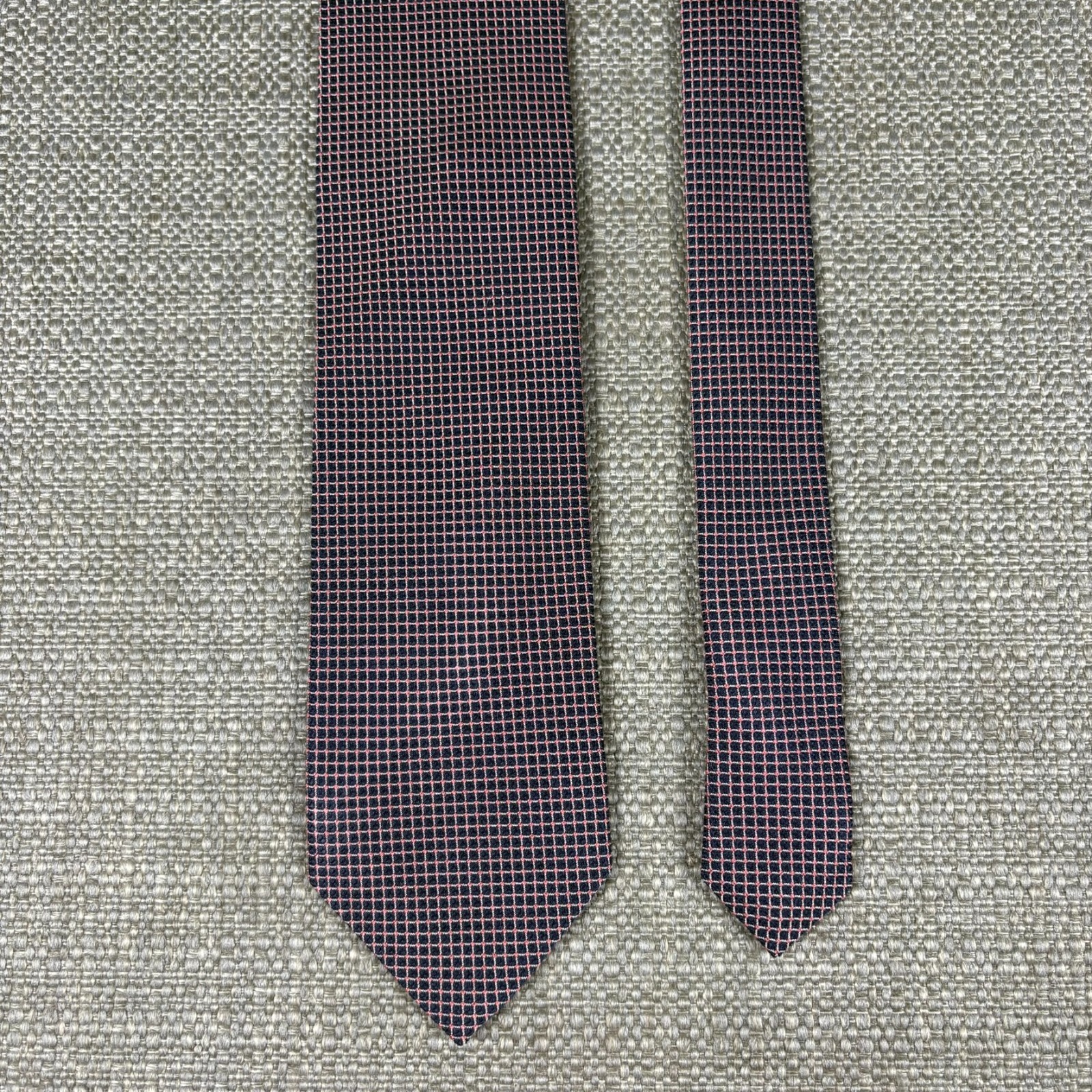 Eton Men’s Tie Black White Pink Necktie 100% Silk 59″ x 3 1/8″ Made in Italy