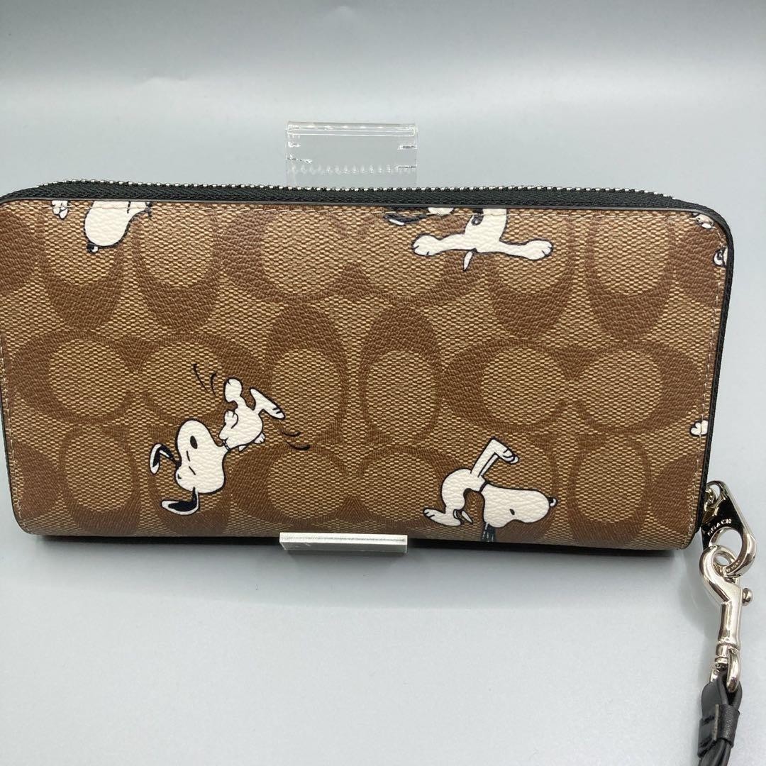 Brand New COACH Long Wallet Signature Peanuts Snoopy