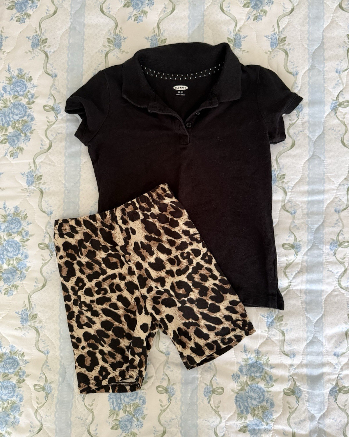 Old Navy Girls XS (5) 2-Piece Polo & Leopard Print Shorts Set Black/Brown