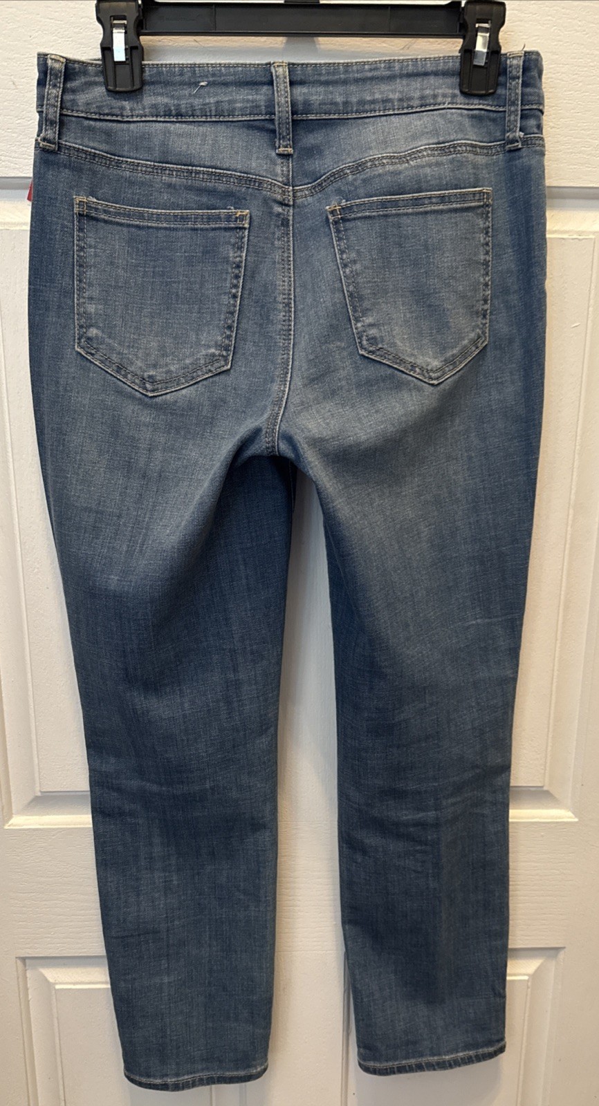 Chico’s SO SLIMMING GIRLFRIEND Slim Leg Crop Floral Embroidered Jeans US 2 00