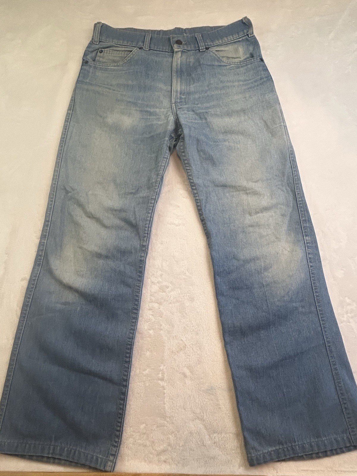Vintage Levi’s Relax Fit 33-30