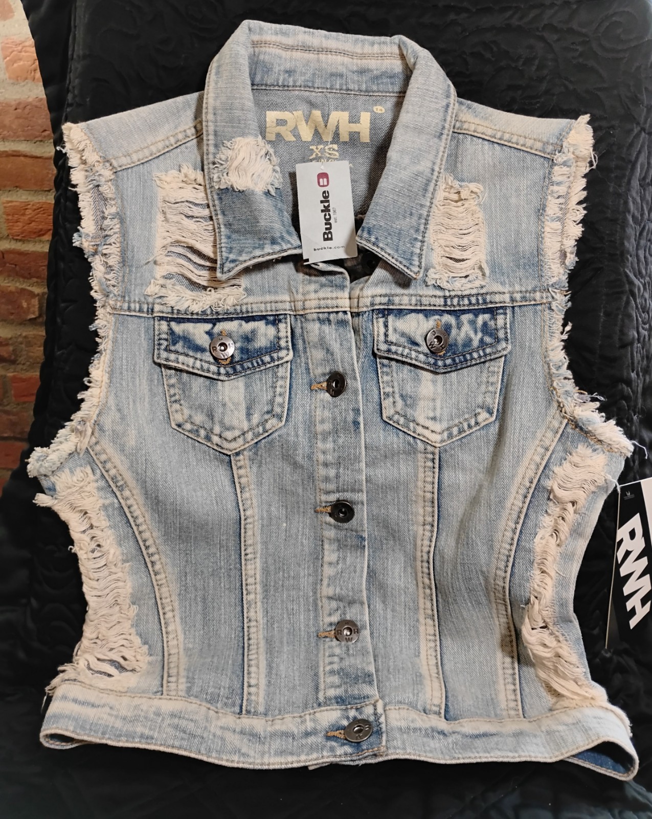 Buckle Women’s Xs Sleeveless Jean Jacket