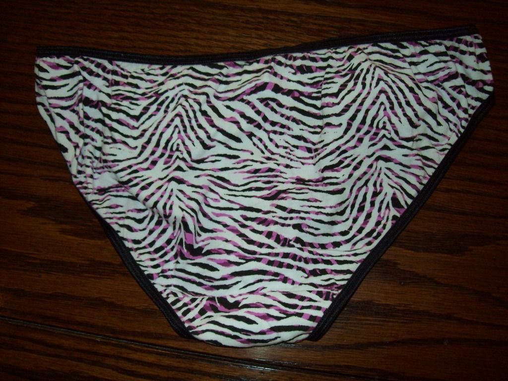 NWOT BIKINI PANTIES 95% COTTON 5% SPANDEX ANIMAL M