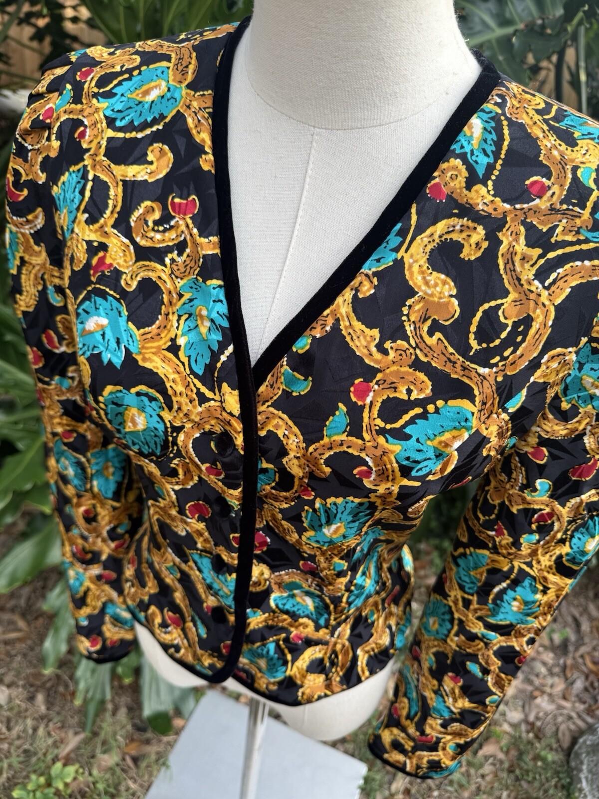 Maggy London 100% Silk Colorfull Retro Uniform Size 4 Cropped Puffed Shoulder