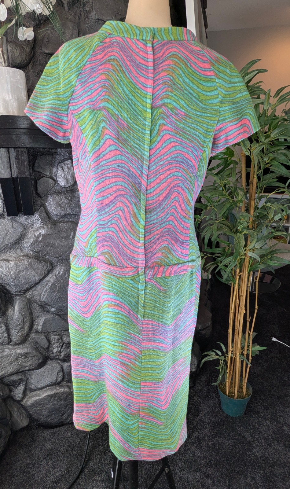 Vtg 70s EVANSTON Ruth McCulloch Hubbard Woods Sheath Dress Neon Tiger Stripe
