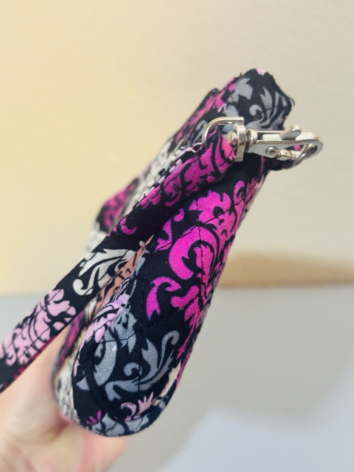 Pink Black White Paisley Quilted Push Lock Wallet, Wristlet Zip Storage Pretty￼