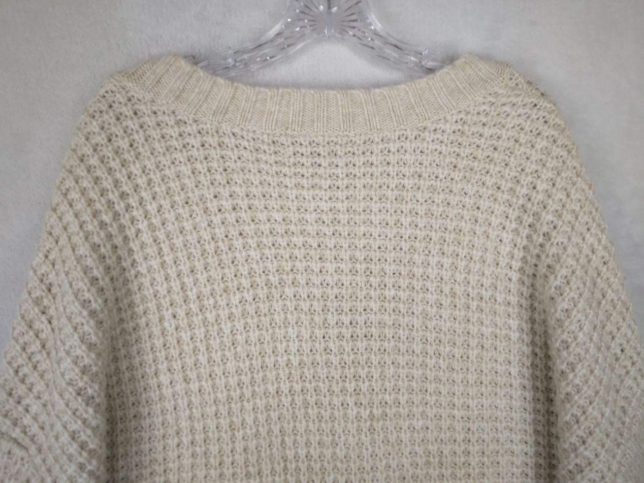 American Eagle Women’s Large Ivory V-Neck Chunky Knit Acrylic Blend Sweater