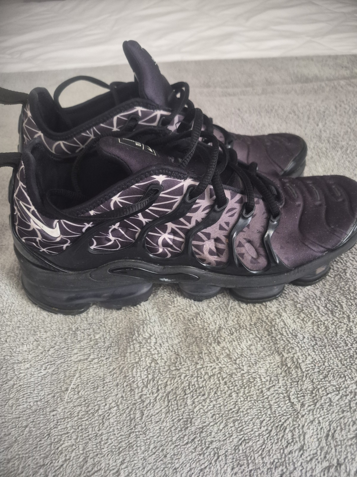 womens nike air vapormax plus