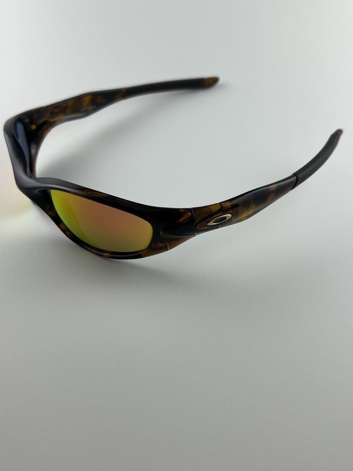 Oakley Minute 2.0 Brown Tortoise Ruby Iridium Lens Gold Icons 12-934 RARE